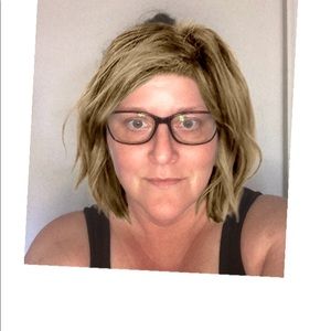 Meet your Posher, Mitzi